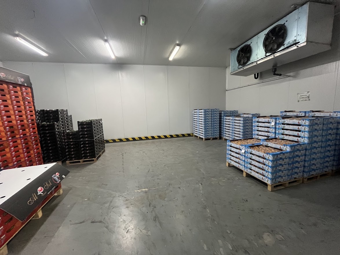 Cold storage room